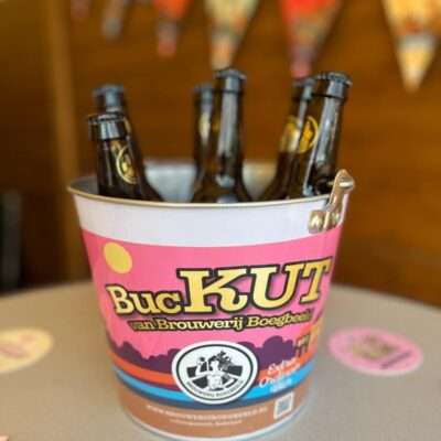 BucKUT met 5 bier